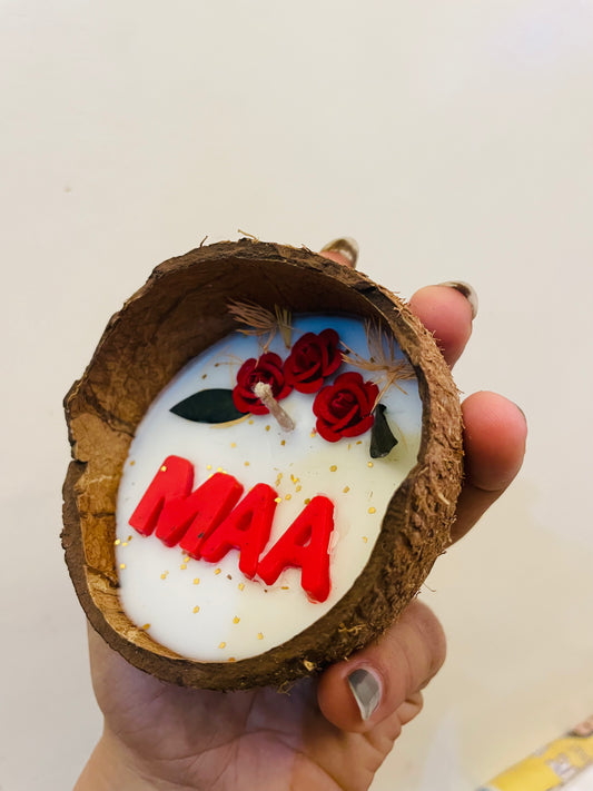 Coconut shell "Maa" candle