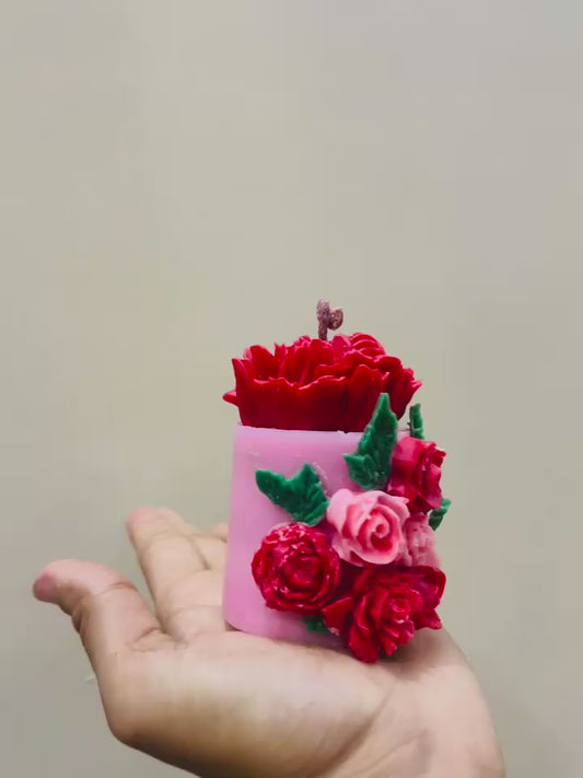 Flower blossom pillar candle